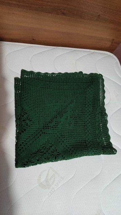 Покривка плетена на една кука