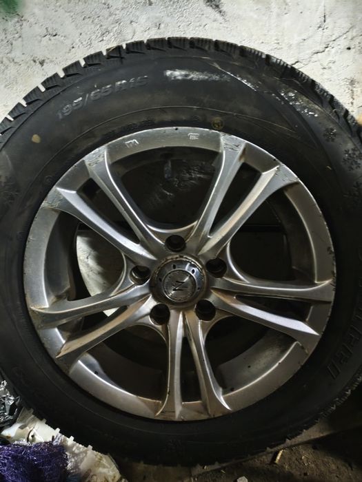 Продам диски размер 15