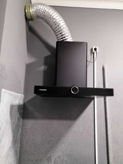 Вытяжка кухонная Premier