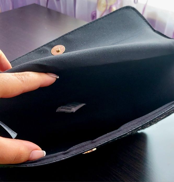 ЧИСТО НОВА Елегантна дамска чанта LC WAIKIKI