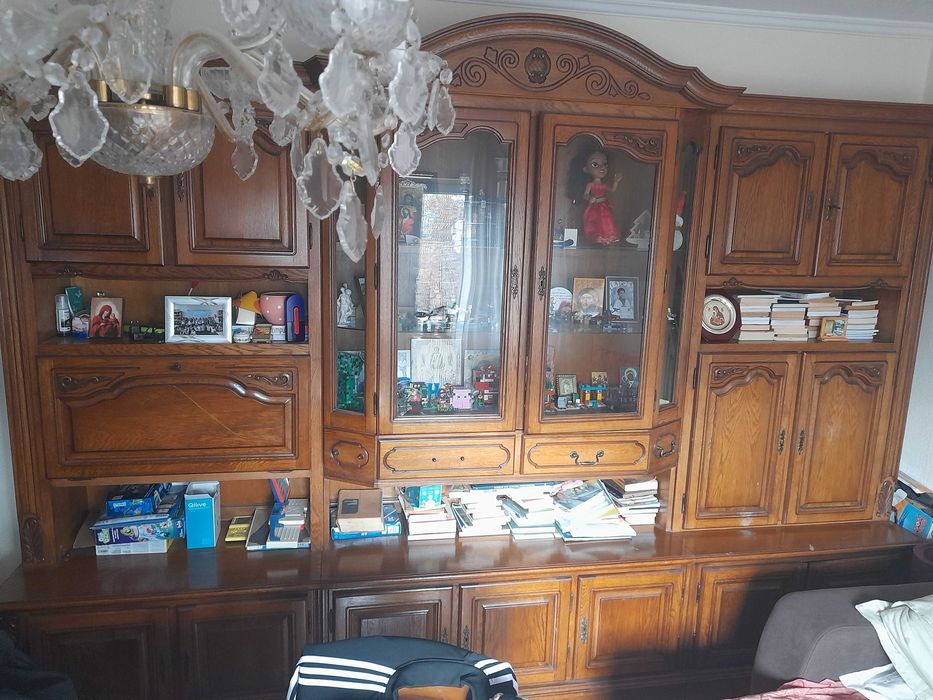 Vand mobila lemn masiv