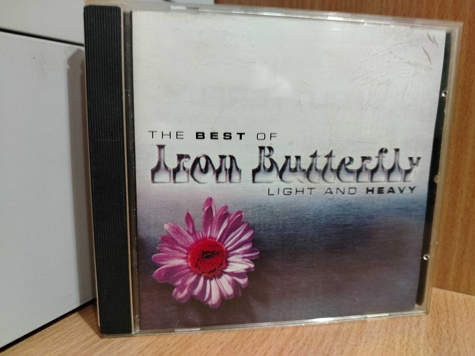 Продам музыкальные компакт-диски недорого