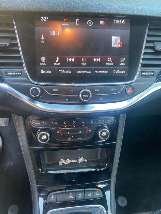 Opel Astra 1.4 Turbo Benzin