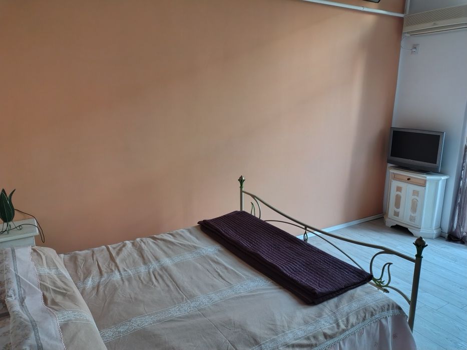 Se închiriază in regim hotelier,apartament cu douã camere pe Republicii,