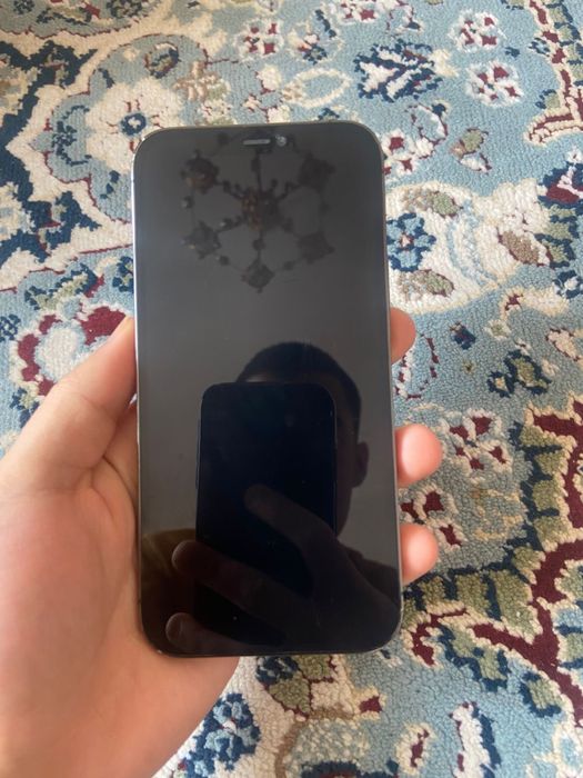 Продам Iphone 12 pro