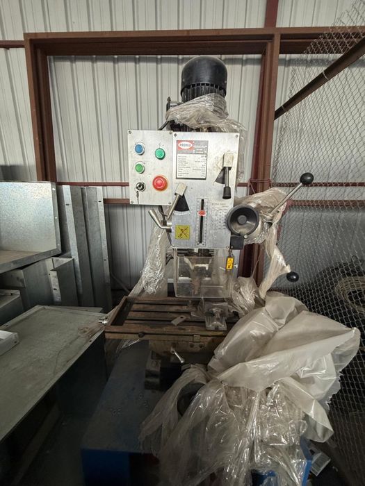 Продам Фрезерный станок