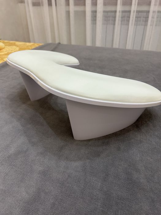 Подставка для рук маникюра