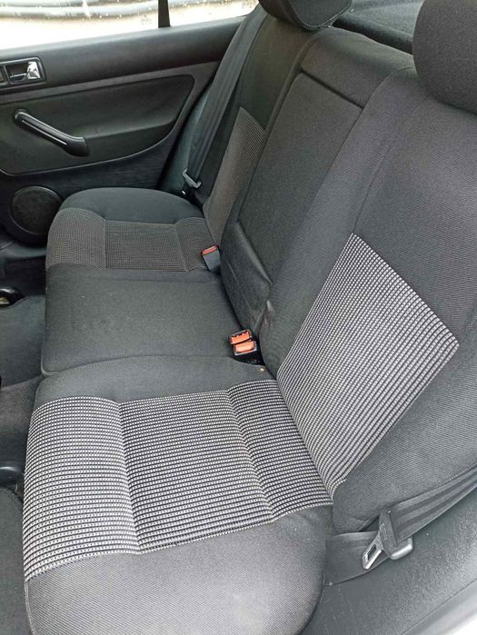 VW Golf 4 1.6 SR 101HP 2001.На части