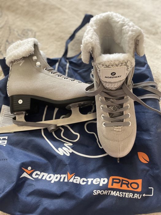 Коньки децкие для девочки размер 35