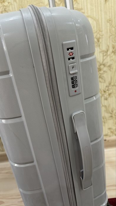 Чемодан сатылады