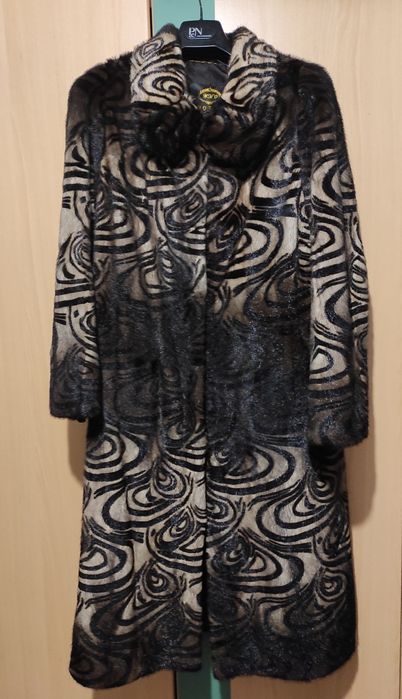 Продам норковую шубу