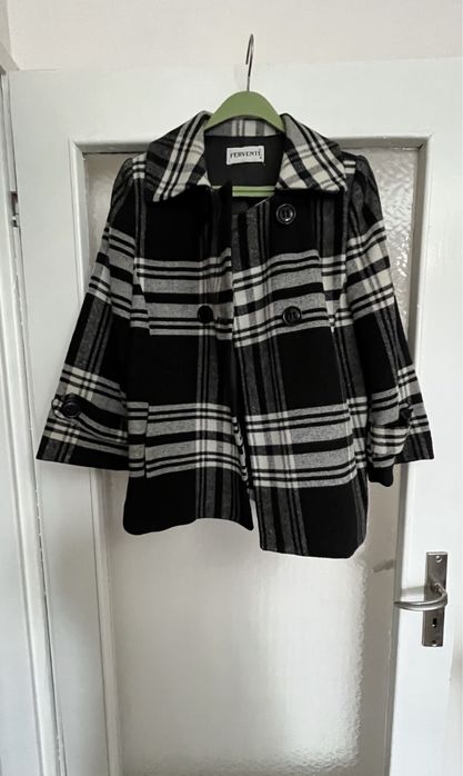 Вълнено палто със 7/8 ръкав