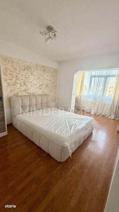 Aparatorii Patriei Metrou Bloc Reabilitat Renovat Parcare — fotografia 3