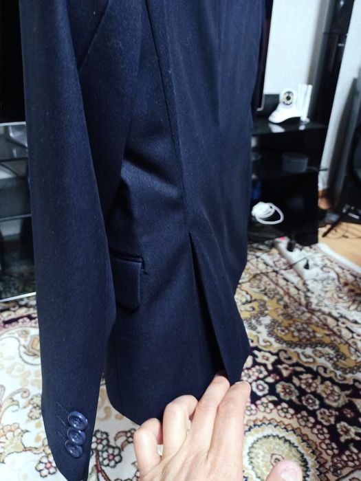 Продам школьный костюм!