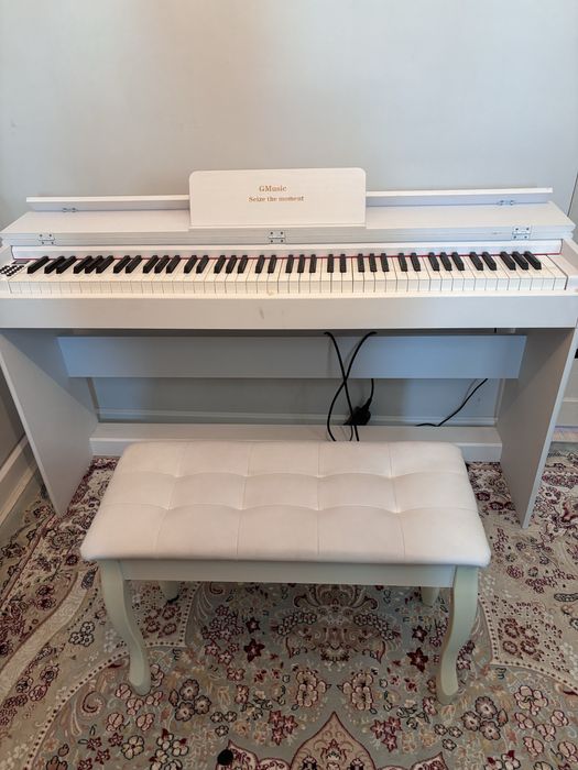 Фортепиано новый