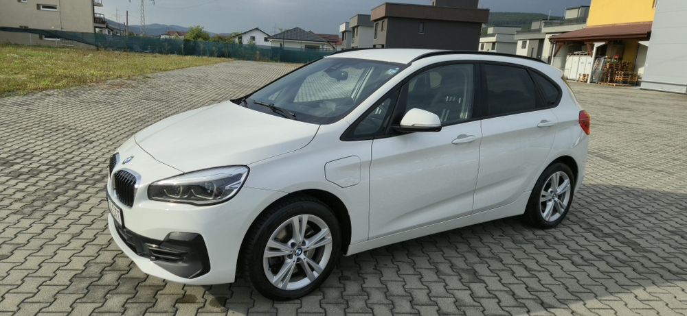 Bmw 225xe plug-in hybrid  An 2020 //  10200 € + TVA