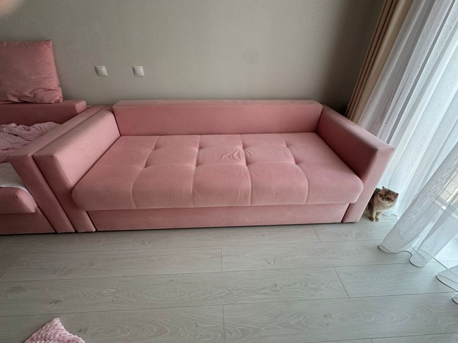 Срочно продам диван