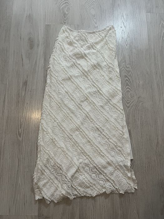 дълга пола, нова