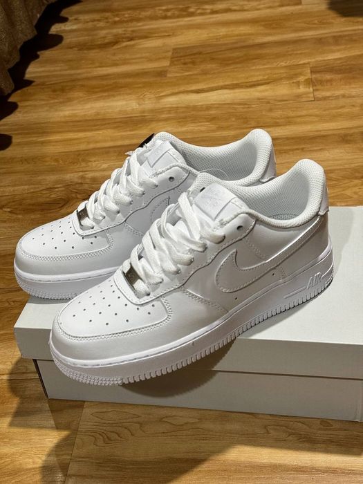 Продается кроссы Nike