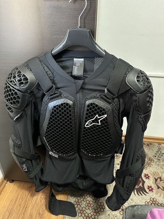 Armura bionic action v2   XL Alpinestars
