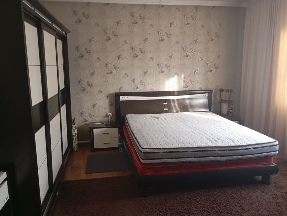 Продам отличную спальню
