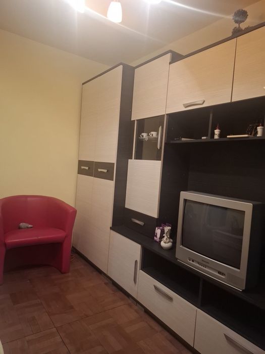 Chirie apartament cu 3 camere