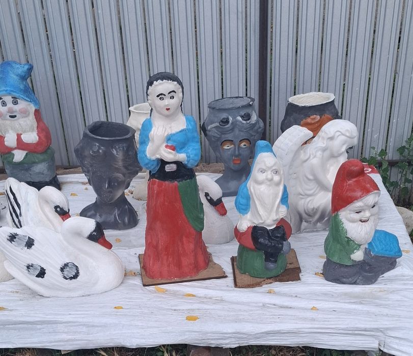 De vinzare decoratiuni gradina