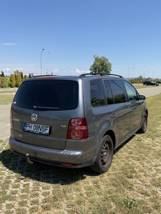 VOLKSWAGEN Touran 0 — imagine 4