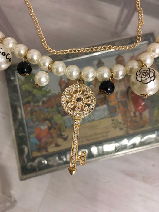 COCO ...колие с нестандартен дизайн