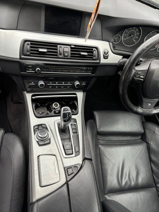Dezmembrez BMW 520d F10 M-Pack ,Automat,Recaro piele,volan M