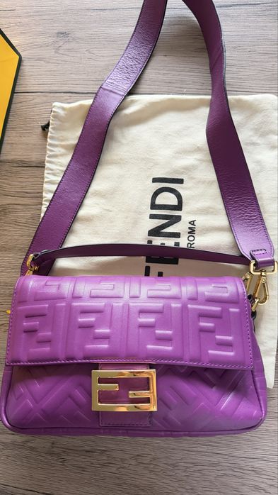 Дамска чанта Fendi baguette