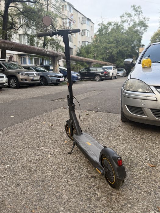 Trotineta electrica Ninebot G30