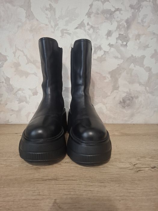 Боти естествена кожа