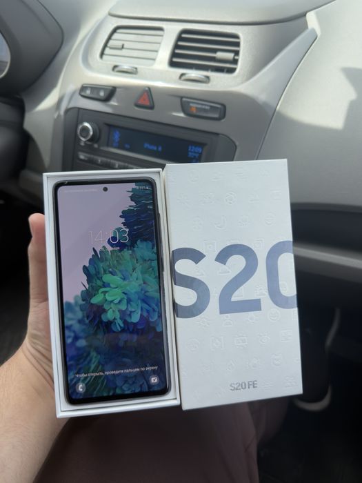 Продам Samsung Galaxy S20fe /128G