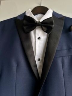 Мъжки официален италиански костюм