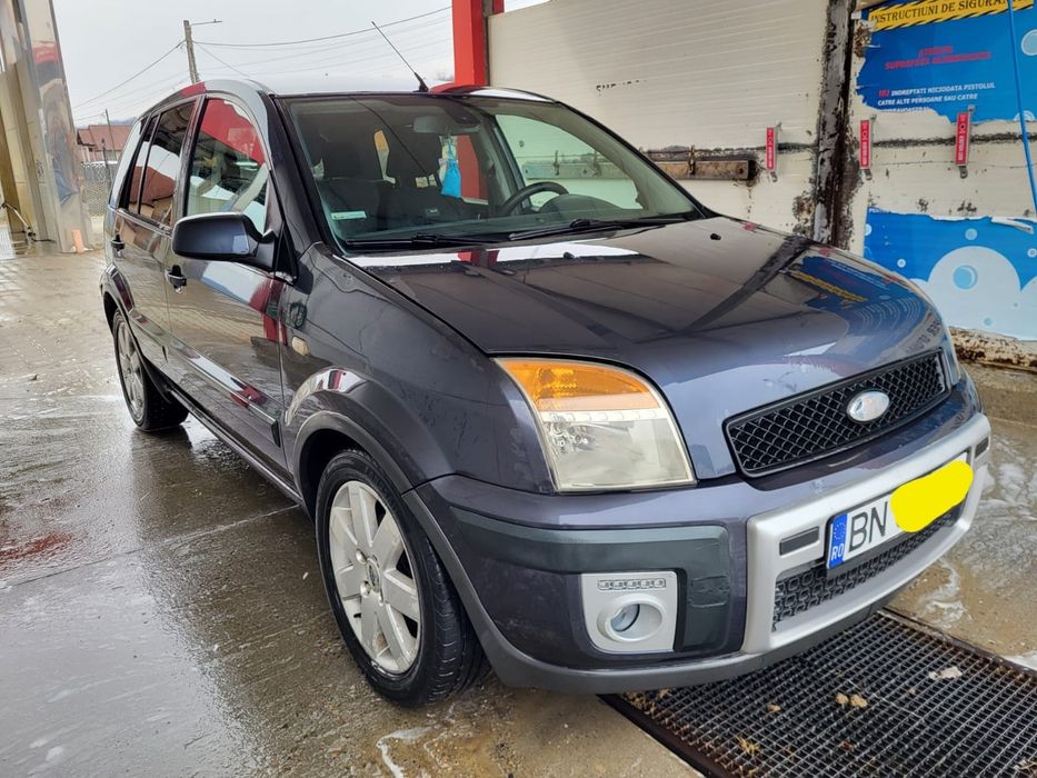Vând Ford Fusion + 1.6 Tdi