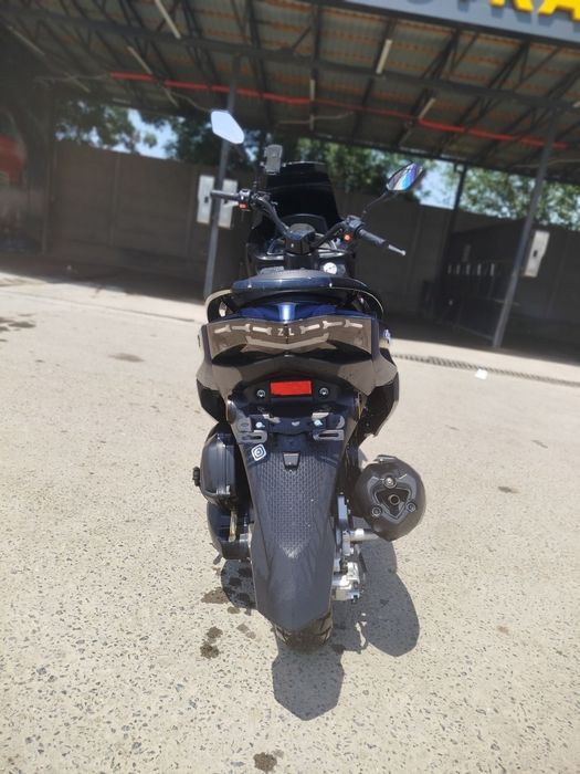 GST tiger skuter