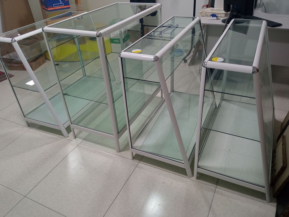Стеллажи, стеклянные
