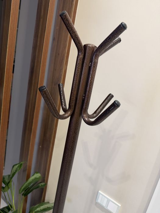 Вешалка для верхней одежды