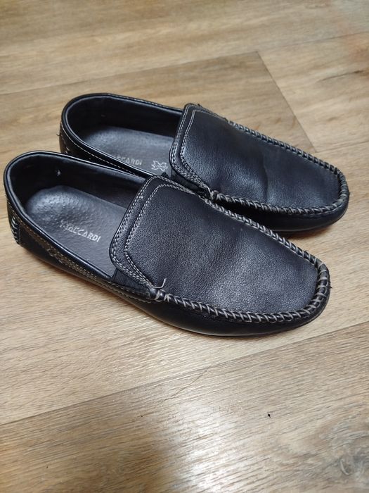 Продам обувь на мальчика р/р 37