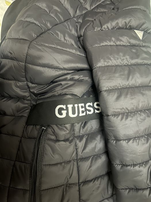 Guess пролетно яке ново