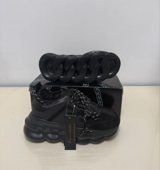 Versace chain reaction