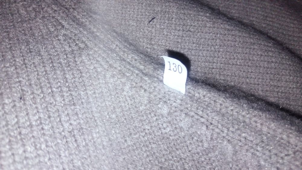 Продам свитер детский