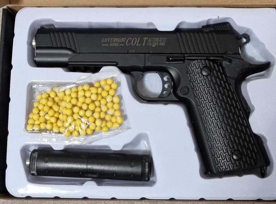 Пистолет игрушечный металлический страйкбол