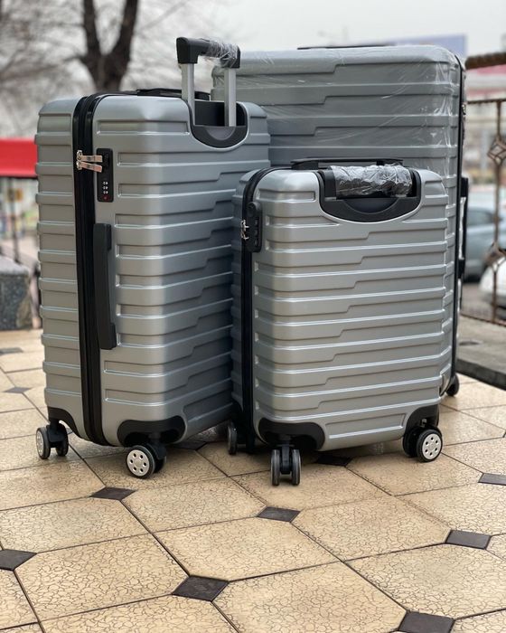 Чемодан из ABS пластика (противоударный)