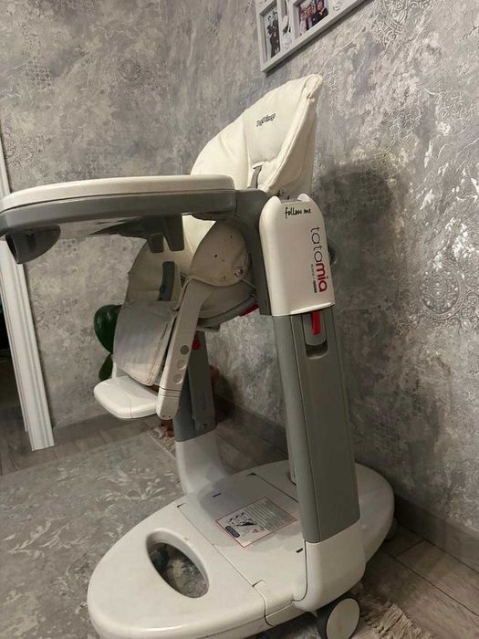 Продам детский стул Peg-Perego Tatamia