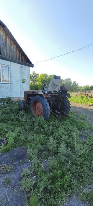 Продам трактор Владимирец