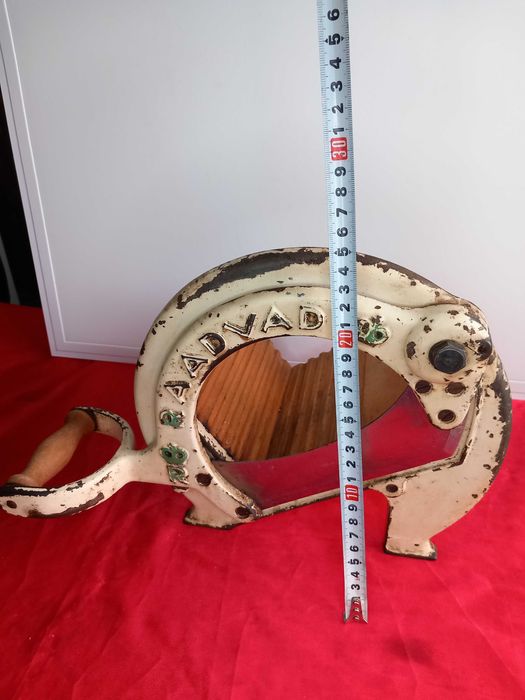 Машина за Рязане на Хляб и Колбаси,  Raadvad