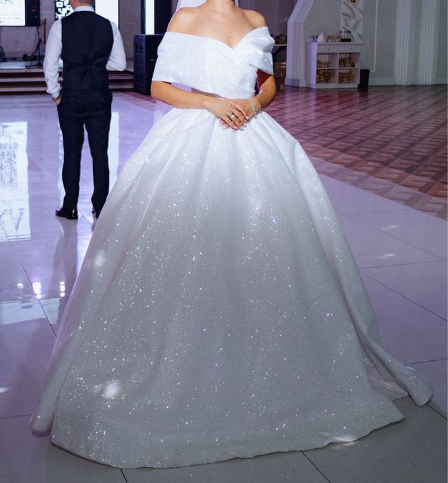 Свадебные платья