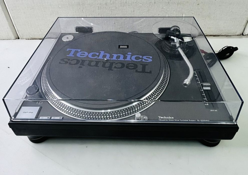 Technics SL-1200 MK3